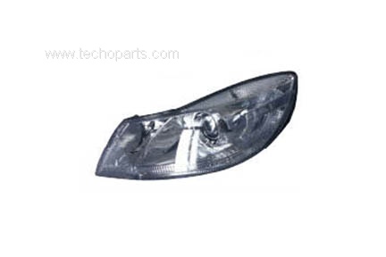 OCTAVIA '10 Head Lamp (India Type）